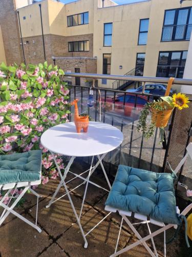 En balkon eller terrasse på Sarah's City Pad Derry