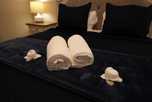 Postel nebo postele na pokoji v ubytování Wow Where Dreams become Reality New Luxury Unit