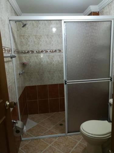 Ένα μπάνιο στο Apartamento Familiar Fantástico!!! en Sabaneta