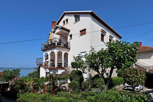 Apartments with WiFi Crikvenica - 5555