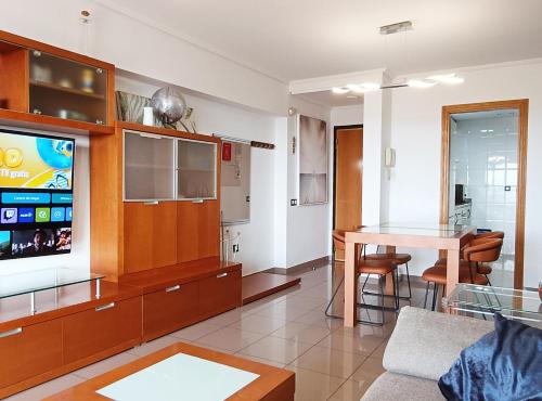 Patacona Beach 2br-apt with sunny terrace