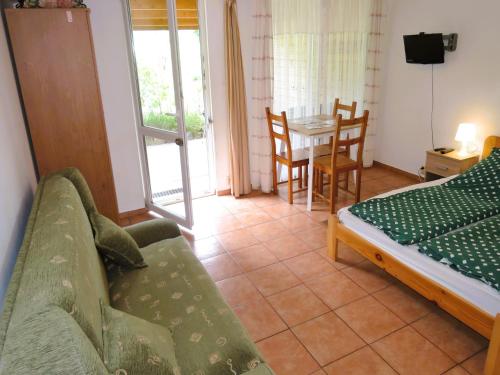 Holiday homes for 3 people in Lubin