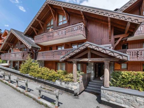 Appartement familial au pied des pistes avec balcon et parking