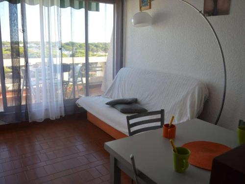 Appartement 2 pièces avec terrasse et parking à Port Camargue - FR-1-250-319