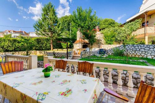 One-Bedroom Apartment Crikvenica 6