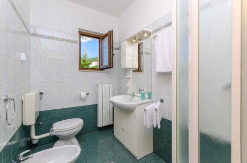 One-Bedroom Apartment Crikvenica 6