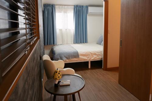 Anhe House Cute Character Style Entire House for 8 Near Public Transport 6 min Walk &2 Baths 2 Toilets Family Friendly