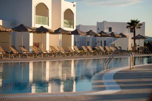 Kolam renang di atau dekat dengan The Aeolos Beach Hotel