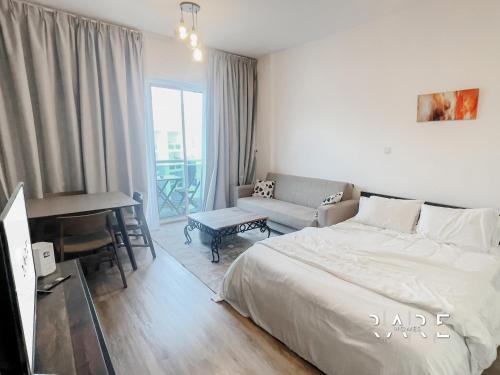 Rare Holiday Homes - Near Me'aisem City Centre - Lago Vista B - Dubai Production City - IMPZ - R2112