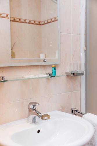 Un baño de Hotel Savoy