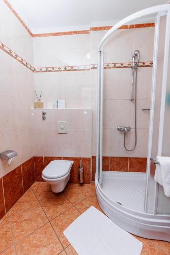 Un baño de Hotel Savoy