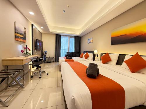 Postel nebo postele na pokoji v ubytování Highest Floor, Skyline Studio for 4Pax In Hoverland Genting Highlands