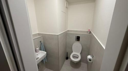 Koupelna v ubytování AMG apartment Halalovka