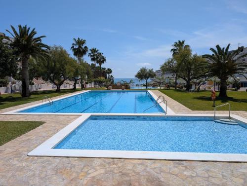 Relaxing seafront apartment