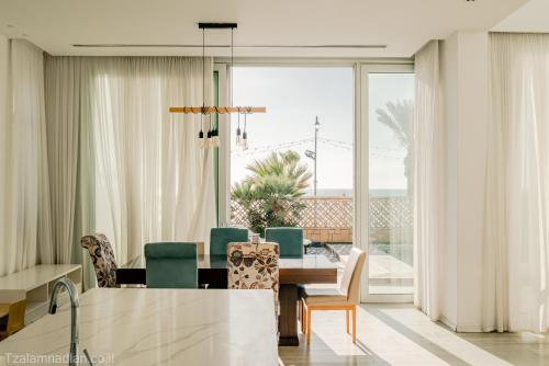 Χώρος καθιστικού στο Ashkelon Beachfront Villa