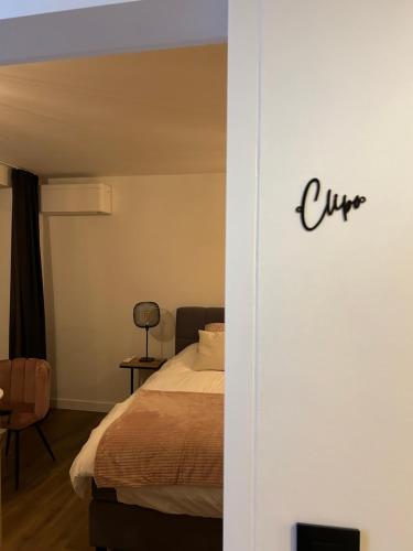 Una cama o camas en una habitación de De Krekelberg
