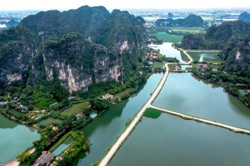 an aerial view of the li river in guilin at Tràng An Sunny River Homestay in Ninh Binh