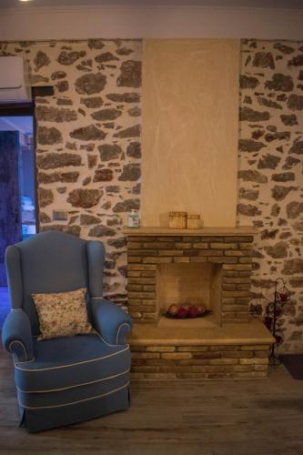 ΒΙΛΛΑ ΤΟ ΠΕΤΡΙΝΟ stone bild villa full equipmentにあるシーティングエリア