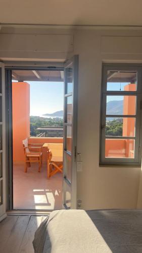 Balkoni atau teres di Poseidonia Luxury