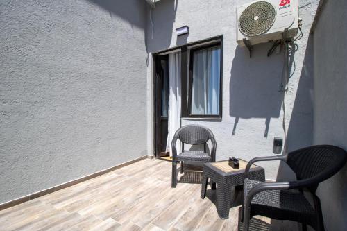 Un balcón o terraza de Hotel Tvisi Tbilisi