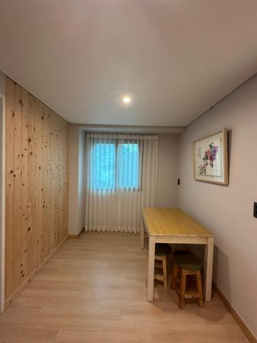 Фотография из галереи Seoul Station R Guesthouse в Сеуле