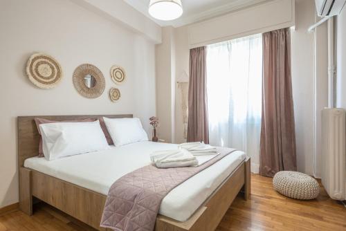 Ble Elia Karyatis Suite