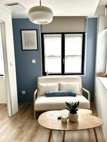 LILLEHOSTS 2, Vieux Lille, Newly renovated, Modern & Stylish apartment, perfectly located
