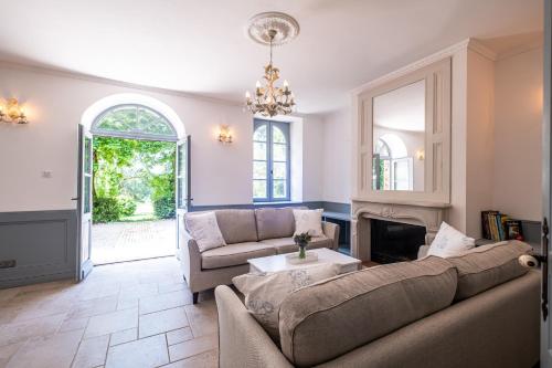 Χώρος καθιστικού στο Bastide de Cordes sur Ciel - Piscine chauffée & Parc