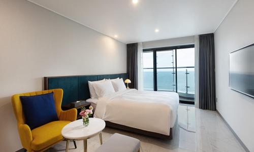 Katil atau katil-katil dalam bilik di Busan Yeongmu Parade Hotel Haeundae Beach