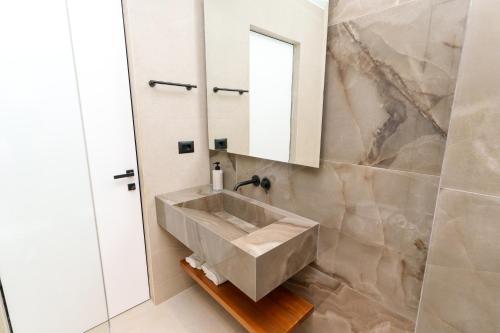 Koupelna v ubytování Ionian Premium Villas