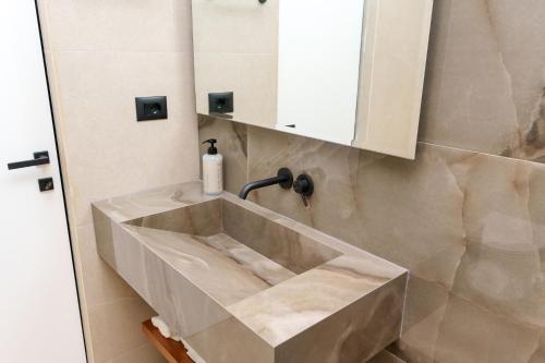 Koupelna v ubytování Ionian Premium Villas