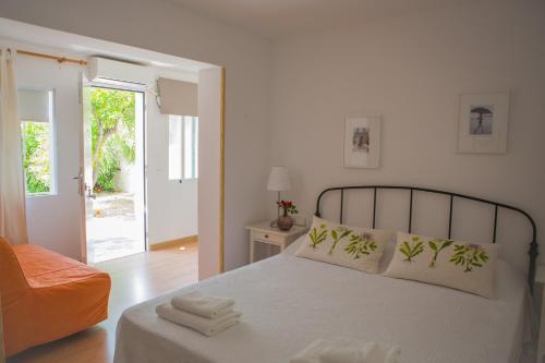 Postel nebo postele na pokoji v ubytování Apartamentos Casa Torres - Adults Only