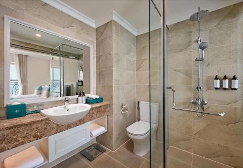 Mercure Nha Trang Beachにあるバスルーム