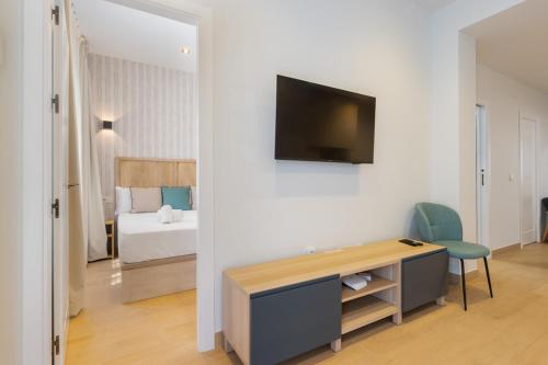 New and bright Triana Niebla Apartment in Seville