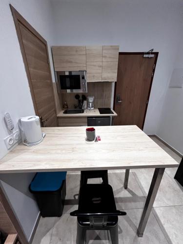 Η κουζίνα ή μικρή κουζίνα στο Appartement vue imprenable Vieux-Port et Notre Dame