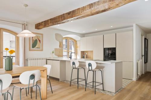 Mayor Suite 7 by FeelFree Rentals