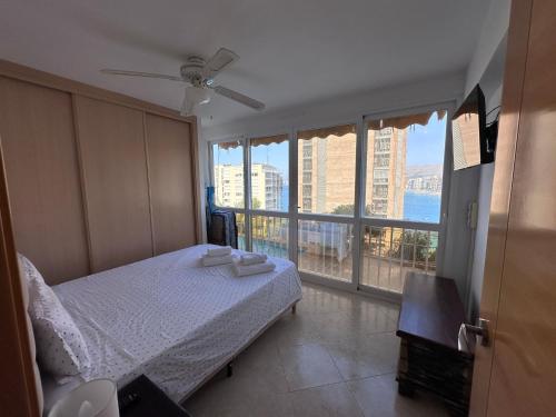 Sea views 2BR Apt in Benidorm Levante Beach