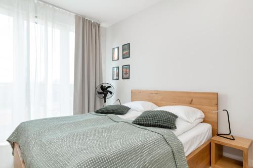 Bright Studios near Motława River in Gdańsk by Noclegi Renters