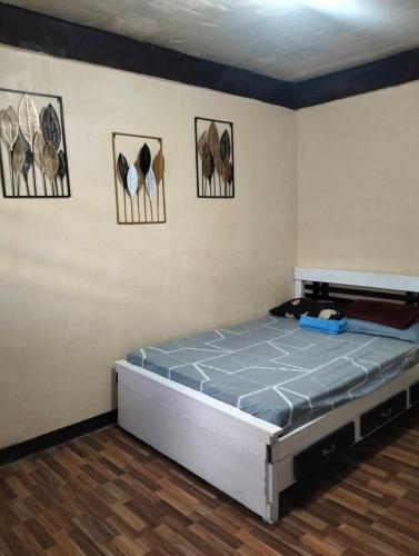 Postel nebo postele na pokoji v ubytování Jul'z Guest House