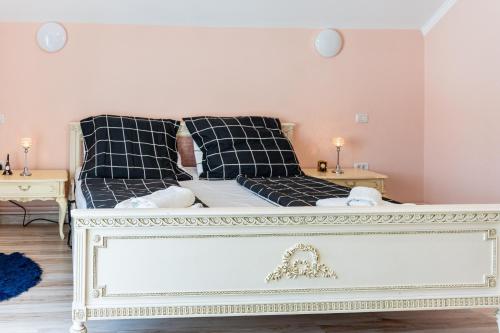 Imagen de la galería de Villa cu 4 dormitoare de 3 stele Timiș, perfectă pentru familii sau grupuri, en Utvin