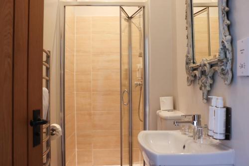 The Gateway Hotelにあるバスルーム
