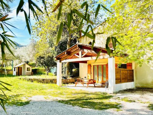 T2 indépendant en Rez-de-Villa avec parking, barbecue & aire de jeux pour enfants