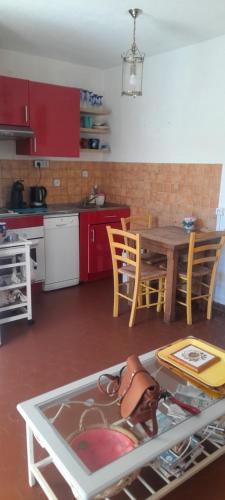 Maisonnette près de la plage et tout commerce
