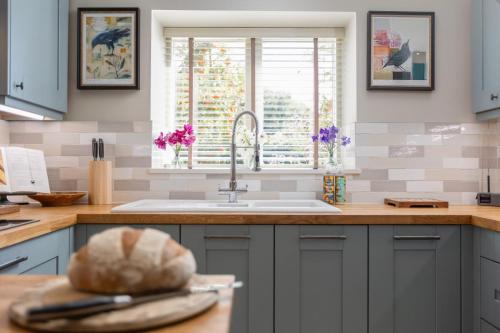 Dapur atau dapur kecil di Terrace Barn