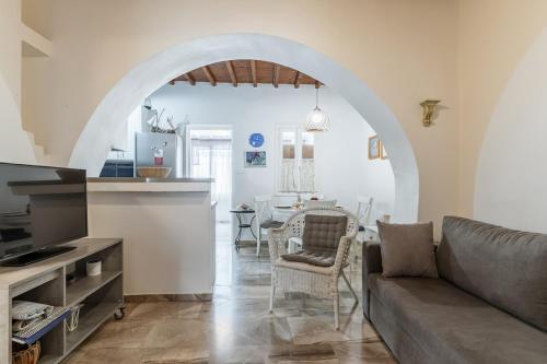 Mykonos Downtown House KFV