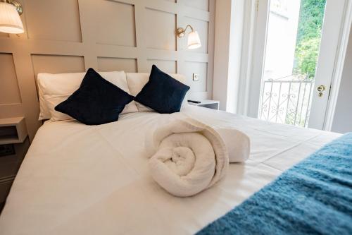 Howth Harbour Cosy Retreatにあるベッド