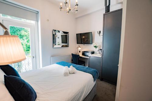 Howth Harbour Cosy Retreatにあるベッド