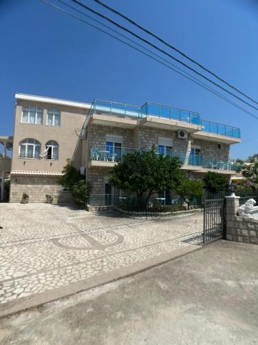 Zgrada u kojoj se nalazi apartman