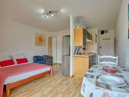 Studio rénové pour 2 pers., proche Lac de l’Uby, animaux admis, parking - FR-1-841-27