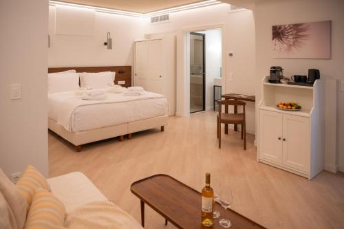 Gallery image of Liberty Suites Spetses in Spetses